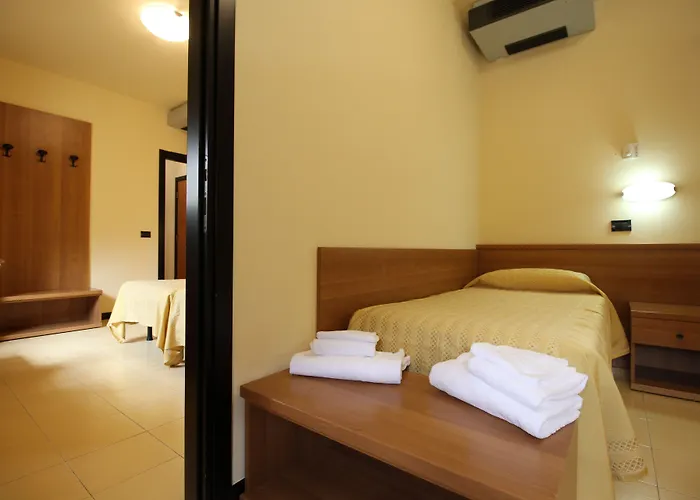 Italia Hotel 3*