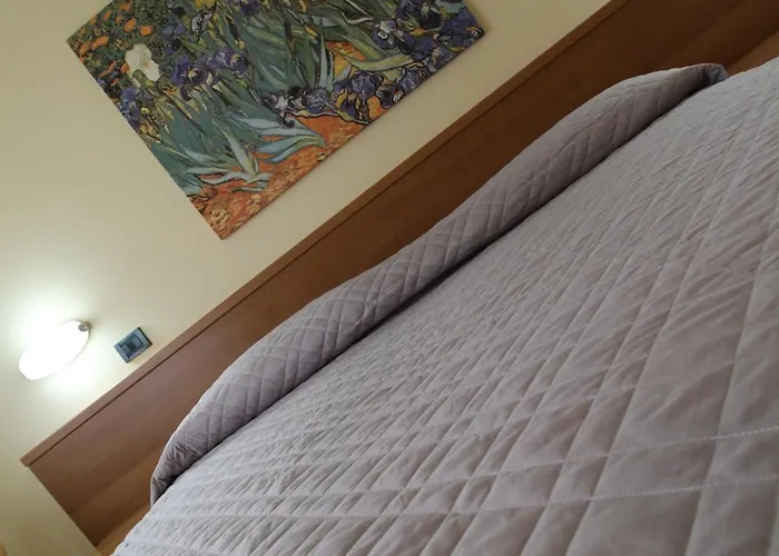 Hotel Italia 3*